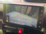 【バックカメラ】駐車時に後方がリアルタイム映像で確認できます。大型商業施設や立体駐車場での駐車時や、夜間のバック時に大活躍!運転スキルに関わらず、今や必須となった装備のひとつです!