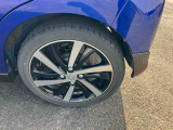 安全・安心な走行のために、納車前にダイハツのクルマを知り尽くしたエキスパートが基本性能に関わる機能や状態を徹底的に点検。消耗部品の交換など法定12ヶ月点検相当の点検・整備を実施しております