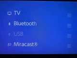 AM/FMチューナー、フルセグTV、Bluetooth接続、USB入力(動画・音楽再生/給電)、スマートフォン連携機能を標準装備!機能の詳細につきましては、展示店舗までお尋ねください。