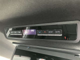 リアエアコンの操作スイッチとなります。