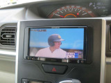 フルセグTVです。画像も鮮明で綺麗です。移動中のTVも映ります。