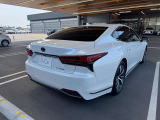 【安心のレクサス中古車保証】は、全国のトヨタでもお客様をサポートいたしま。遠方の方もお近くの方もご安心くださいませ。もしものときは全国のトヨタディーラー店で対応も可能でございます。