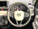 【ステアリングスイッチ】運転中、前方から目線をそらすことなく、オーディオ等の操作が可能な便利機能!安心&快適なドライブを演出してくれます♪