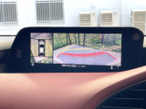 【360&deg;ビューモニター】専用のカメラにより、上から見下ろしたような視点で360度クルマの周囲を確認することができます☆死角部分も確認しやすく、狭い場所での切り返しや駐車もスムーズに行えます。