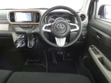 見通しのよいすっきりとした視界で、誰でも運転しやすいです。運転のしやすさは疲れにくさにも繋がりますよ♪
