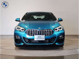 ☆BMWの代名詞とも言える【キドニーグリル】一目見ただけでBMW車であると認識できる確固たるアイコンとして存在感を放ちます☆