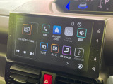 【9型ディスプレイオーディオ】お手持ちのスマートフォンとの連携で、ナビや音楽再生など各種アプリを使用可能。スマホに近い感覚でお使いいただけます♪