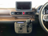 温度を設定すれば、自動で車内の温度管理をしてくれる優れものです♪ATミッションで運転楽々