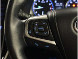 ステアリングスイッチではオーディオ操作が可能です。運転中のご利用は十分にご注意ください。