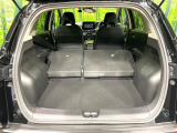 普段のお買い物や通勤、送迎等に十分な荷室スペースを確保しております。セカンドシートを倒すと、大きな荷物の積載も可能です♪