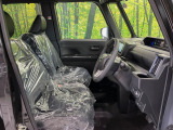 運転席シート廻りは使用感も少なく、良好な状態となっています。丁寧に使われていたことがよくわかりますね。