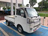 どのお車にも車検の残り期間により、安心の12ヶ月点検又は車検整備付きです。納車後の点検、車検などアフターサービスもお任せください。