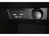 USB端子ソケット装備!アクセサリーDC12Vソケット装備!