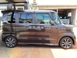 ご成約のおクルマ全て、エンジンオイルを交換してご納車させていただきます!また、点検時に消耗品の状態確認も行い必要に応じて新品交換させていただきます!