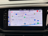 純正ナビゲーションシステム「ディスカバープロ」。車両を総合的に管理するインフォテイメントシステムです。