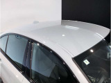【ボディコーティングで新車時の輝きを】ご納車前にボディを磨き上げ下地処理を行った上で、コーティングを施工します。軽微な小傷も無くなりより新車時の輝きに近い状態でお届けできます。ぜひご用命下さい!