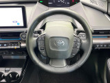 【純正革巻きステアリング】上質な革を使用することで、手にしっかり馴染みとても運転しやすいハンドルです♪