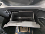 グローブボックスの収納もバッチリ