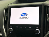 【メーカー純正ナビ】インテリアに溶け込むスタイリッシュな「専用設計」メーカーナビを装備♪視認性や操作性など基本性能にも優れ、より上質なカーライフをお楽しみいただけます。