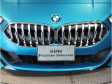 ☆BMWの代名詞とも言える【キドニーグリル】一目見ただけでBMW車であると認識できる確固たるアイコンとして存在感を放ちます☆