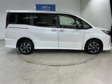 安心感のある力強い走り。静かな車内で家族とのおしゃべりが盛り上がります。