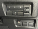 店舗にて現車の確認もいただけますので、お電話で在庫のご確認の上是非ご来店くださいませ。