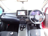 周りが見やすく運転しやすいお車です♪