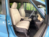 運転席シート廻りは使用感も少なく、良好な状態となっています。丁寧に使われていたことがよくわかりますね。
