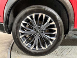 タイヤサイズは235/55R19です♪