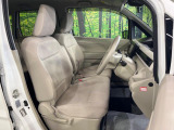 運転席シート廻りは使用感も少なく、良好な状態となっています。前オーナー様が丁寧に使っていたことがよくわかりますね。