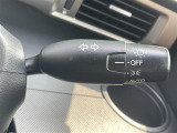 【オートライト(AUTO)】外の明るさをシステムが感知して、自動でヘッドライトが点灯します。ヘッドライトをつけ忘れを防ぐ便利機能です。