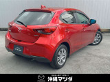 ソウルレッドのMAZDA2が入荷しました!ワンオーナーで低走行ながらお手頃価格です!