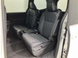 ゆとりある広々とした車内空間は、ドライブを始め買い物やレジャーなど、幅広く活躍します。一人でもみんなとでもお出かけを楽しみましょう!