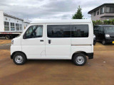 納車前にはプロのメカニックが点検、整備を行いますので安心してお乗り頂けます!