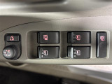 【パワーウインドウ】運転席のスイッチで、各席の窓ガラスの開閉ができます!あると便利ですよね!