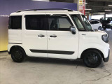 エンジンルーム、室内、クリーニング済みです。厳選したお車を屋内展示場にて展示中☆車両品質には自信がございます!ぜひ一度ご来店ください!!