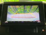 【バックカメラ】駐車時に後方がリアルタイム映像で確認できます。大型商業施設や立体駐車場での駐車時や、夜間のバック時に大活躍!運転スキルに関わらず、今や必須となった装備のひとつです!