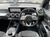 ◆LIBERALAは、輸入車選びの新たなスタイルを提案するインポート・セレクト・ブランドです。オーナー様となる方がクルマから直接感じる感性を第一にした、最良の一台との出会いをコーディネートいたします。