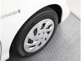 かっこいいホイールですね。 車のイメージを大きく左右するホイール部分はコダワリを持ちたいですね。
