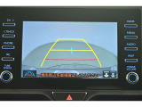 バックガイドモニターで、後方を確認しながら安心して駐車することができます。運転初心者も熟練者も必須の機能ですよ!