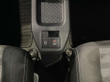 シフト連動パーキングブレーキ&オートブレーキホールド機能付きで運転が快適に&hellip;♪