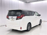 沢山乗れるのがこの車の魅力!2台で移動しないと・・・なんて時もこの車なら1台で!大活躍です♪