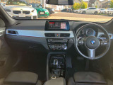 スポーテイーな室内もX1の魅力です!