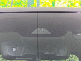 【トヨタセーフティセンス】走行中に前方の車両等を認識し、衝突しそうな時は警報とブレーキで衝突回避と被害軽減をアシスト。より安全にドライブをお楽しみいただけます。