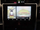 バックモニターを装備しています。車庫入れ時等に車両後方が確認出来るのでとても便利です。