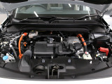 【エンジンルーム】Hondaならではの走り、i-VTECエンジン!街中や坂道での加速や高速道路での力強さが特徴です♪
