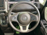 【ステアリングスイッチ】運転中、前方から目線をそらすことなく、オーディオ等の操作が可能な便利機能!安心&快適なドライブを演出してくれます♪