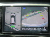 アラウンドビューモニターで車の周囲の情報が室内でわかります。