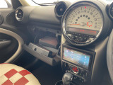 【オートエアコン】車内温度を感知して自動で温度調整をしてくれるのでいつでも快適な車内空間を創り上げます!