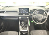 見通しのよいすっきりとした視界で、誰でも運転しやすいです。運転のしやすさは疲れにくさにも繋がりますよ♪